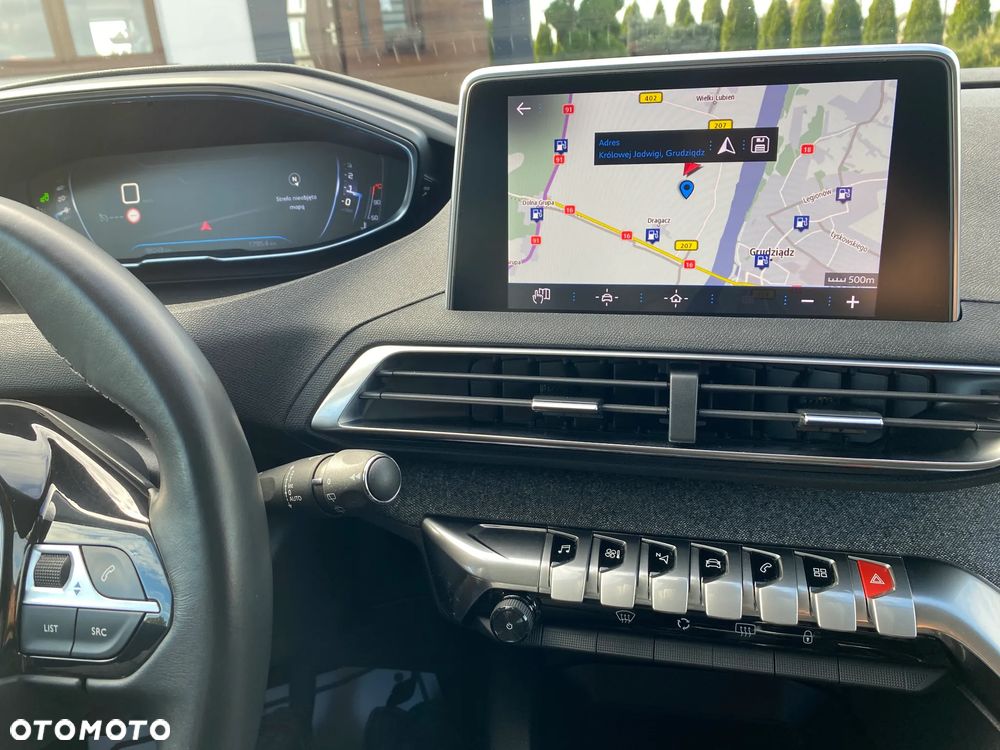 Peugeot 3008 1.2 PureTech Allure S&S - 25