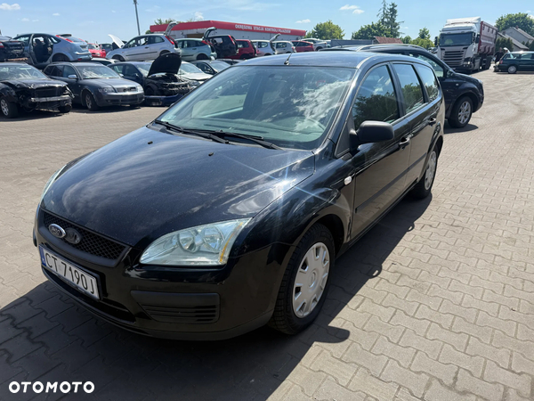 Ford Focus II Kombi 1.6 TDCI Maska Drzwi Zderzak Lusterko Lampa Reflektor
