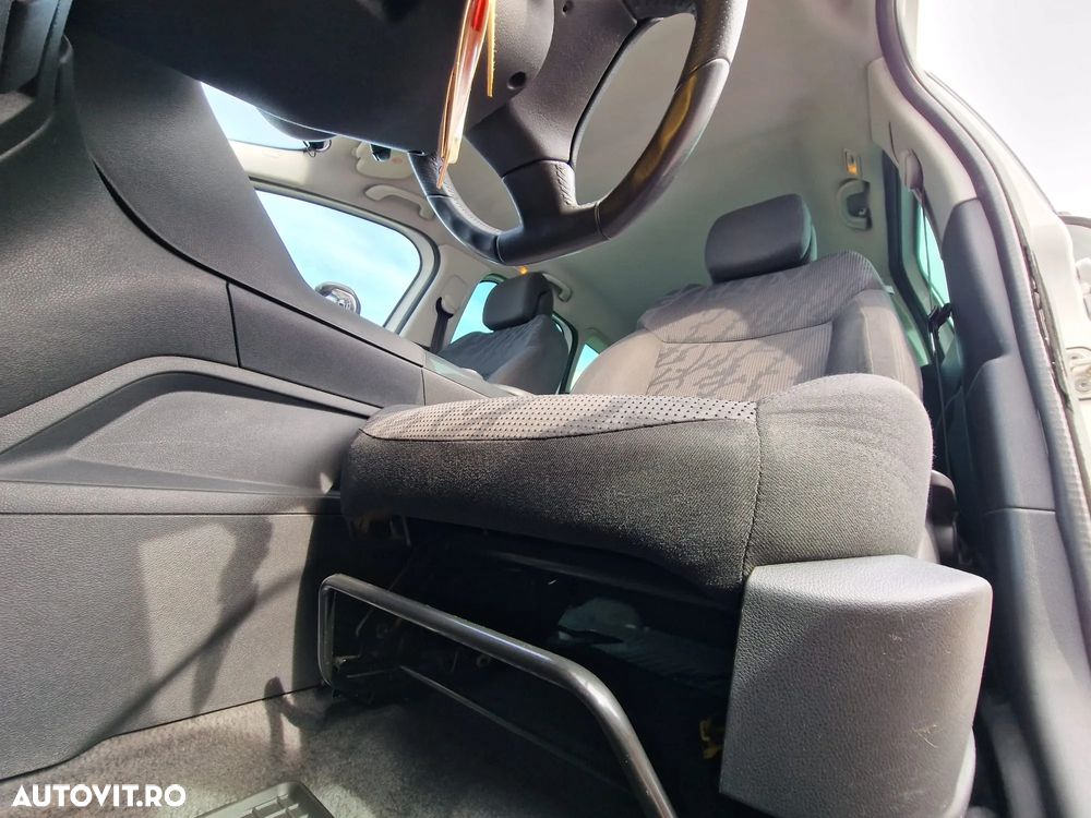 Peugeot 3008 Hybrid4 88g/85g - 28