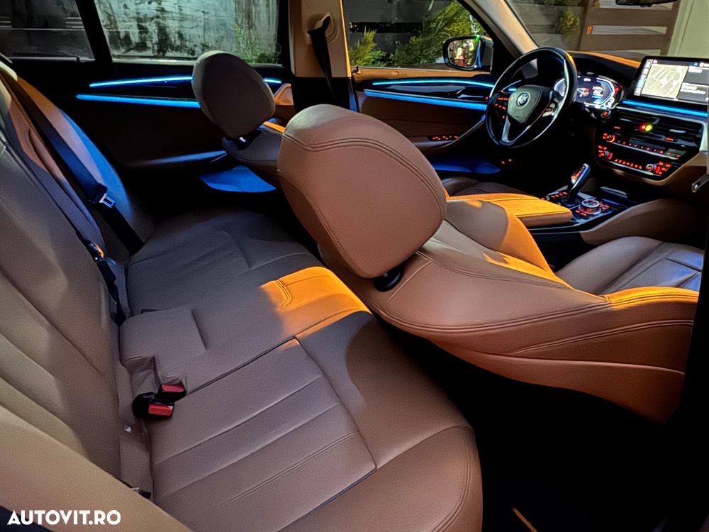 BMW Seria 5 520e Aut. Luxury Line - 10