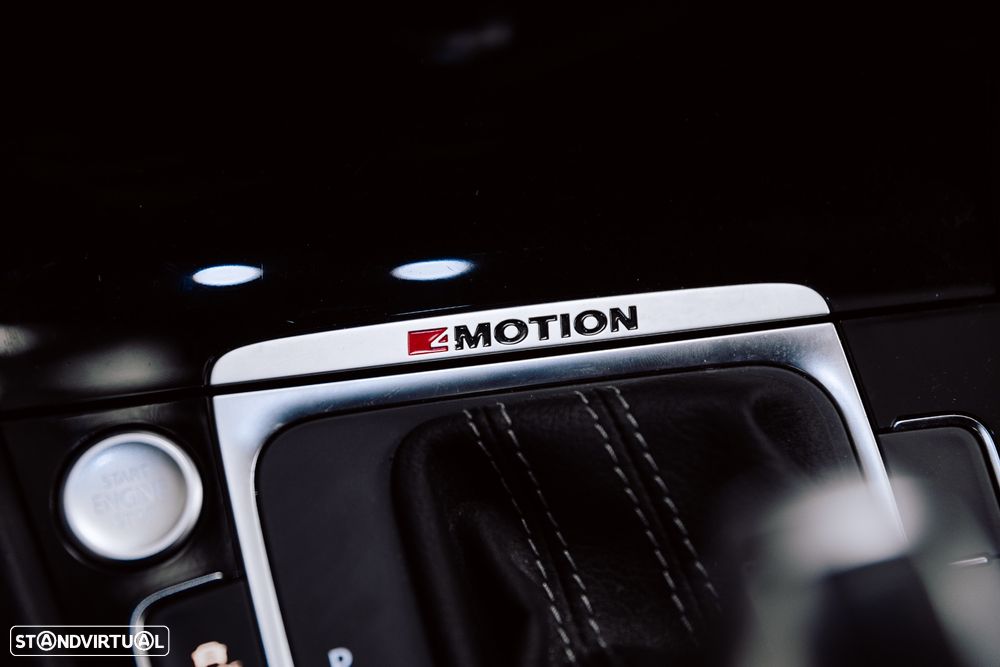 VW Golf R 4Motion (BlueMotion ) DSG - 13
