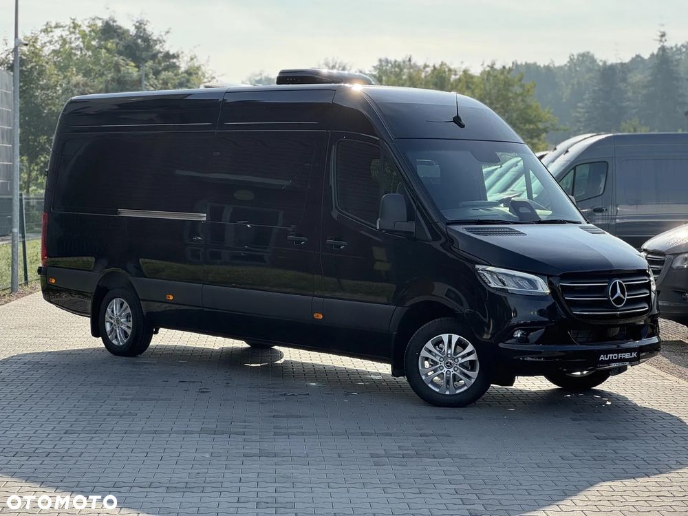 Mercedes-Benz Sprinter - 1