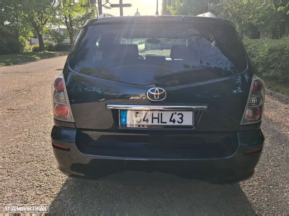 Toyota Corolla Verso 2.2 D-4D Sol - 6
