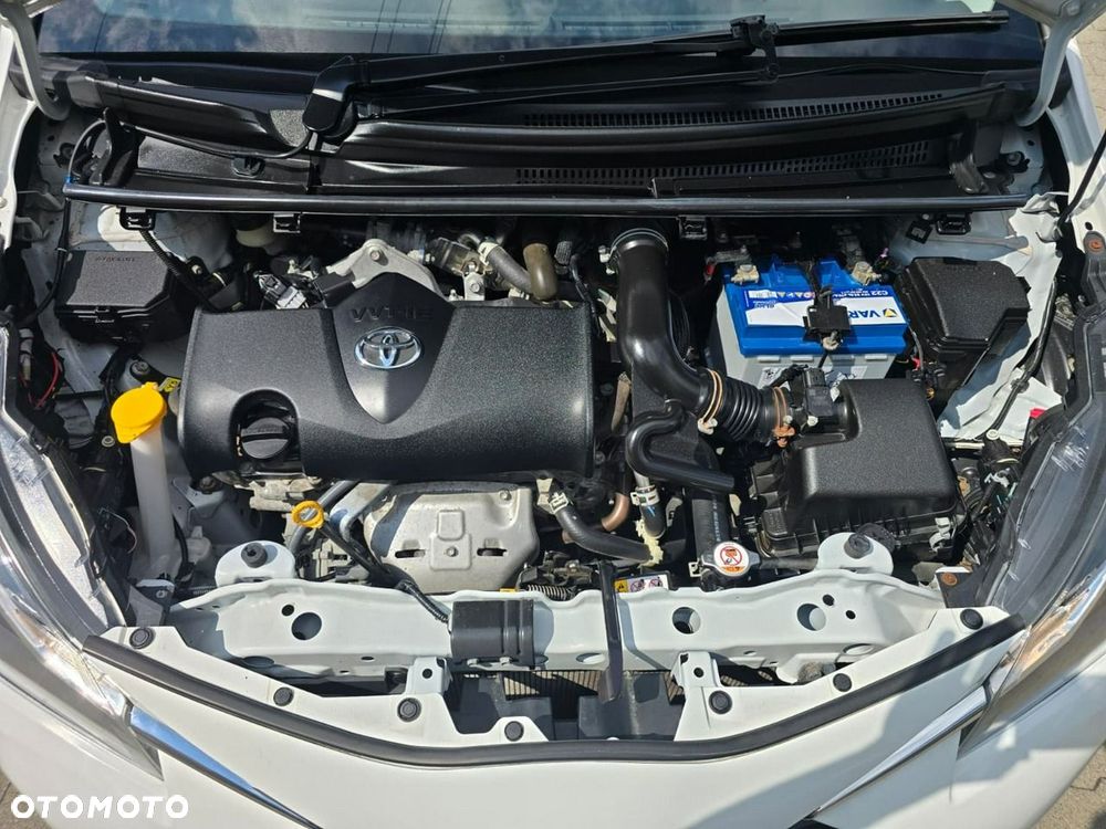 Toyota Yaris - 16