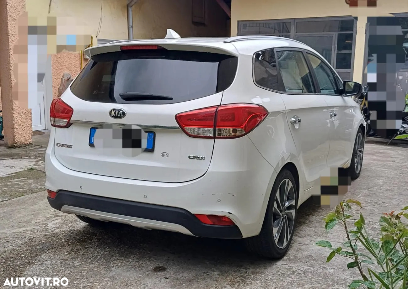 Kia Carens 1.7 CRDi 141 Aut. Dream Team Edition - 3