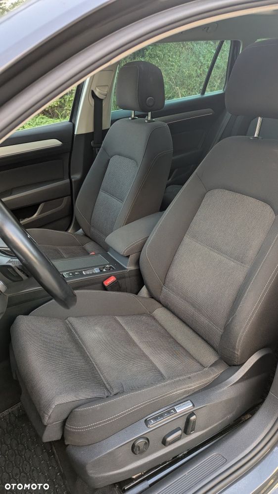 Volkswagen Passat - 7