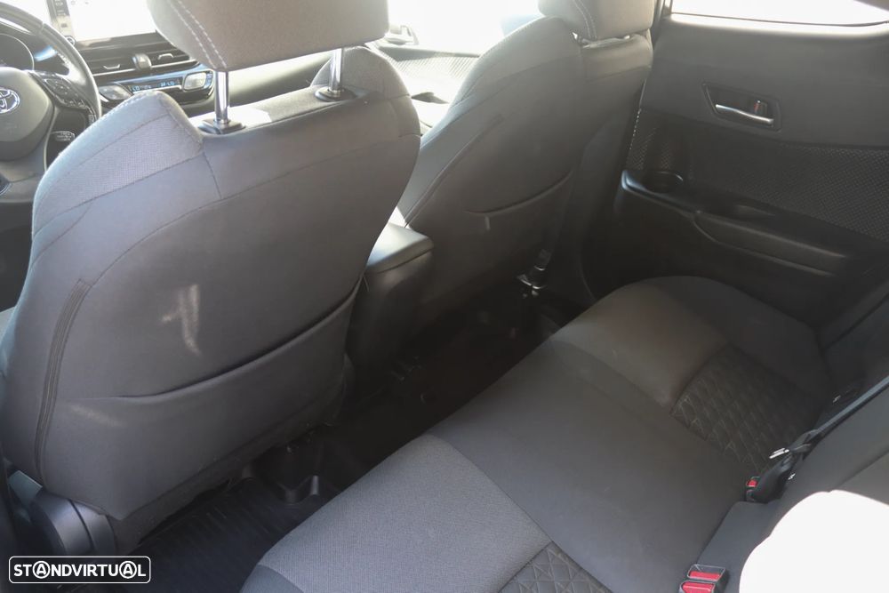 Toyota C-HR 1.8 Hybrid Square Collection - 28