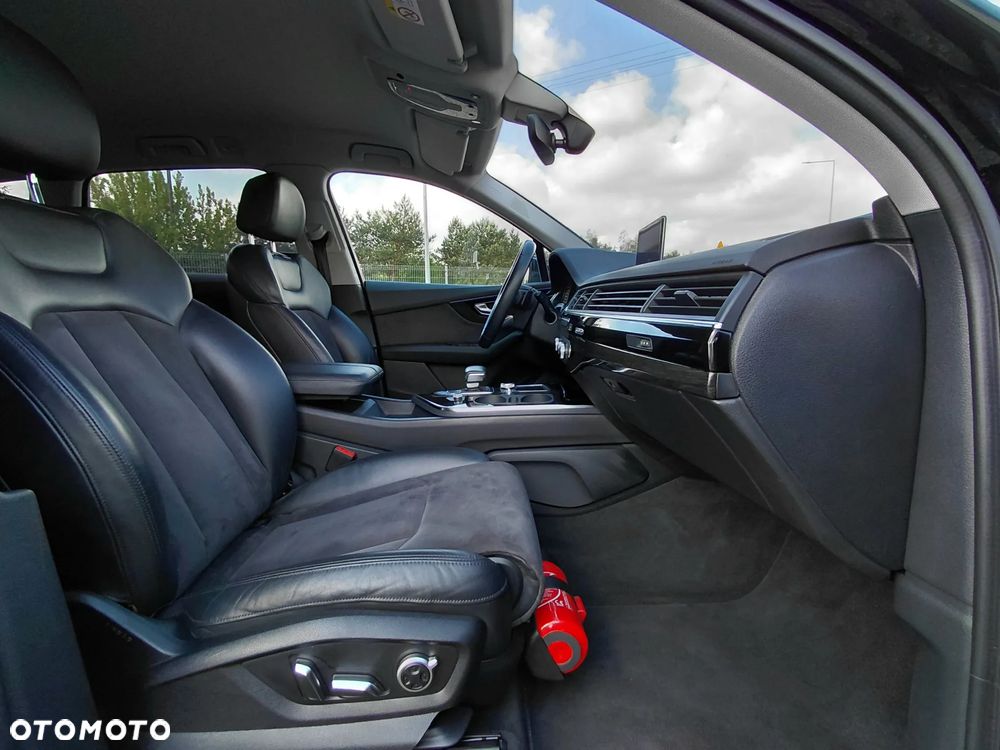 Audi Q7 50 TDI mHEV Quattro S Line Tiptr - 13