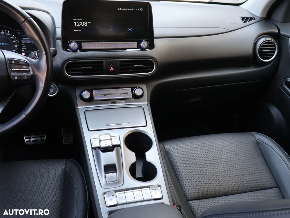 Hyundai KONA Premium - 22