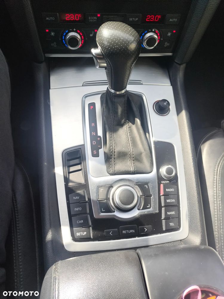 Audi Q7 3.0 TDI DPF clean diesel Quattro Tiptronic - 11