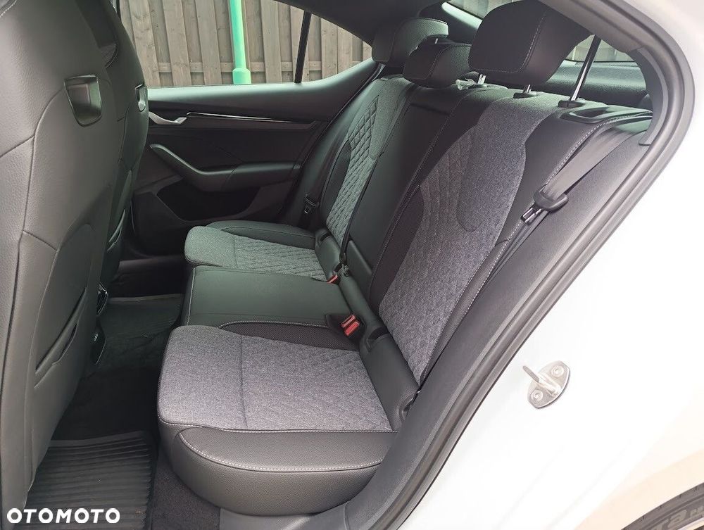 Skoda Octavia 2.0 TSI Sportline 4x4 DSG - 13