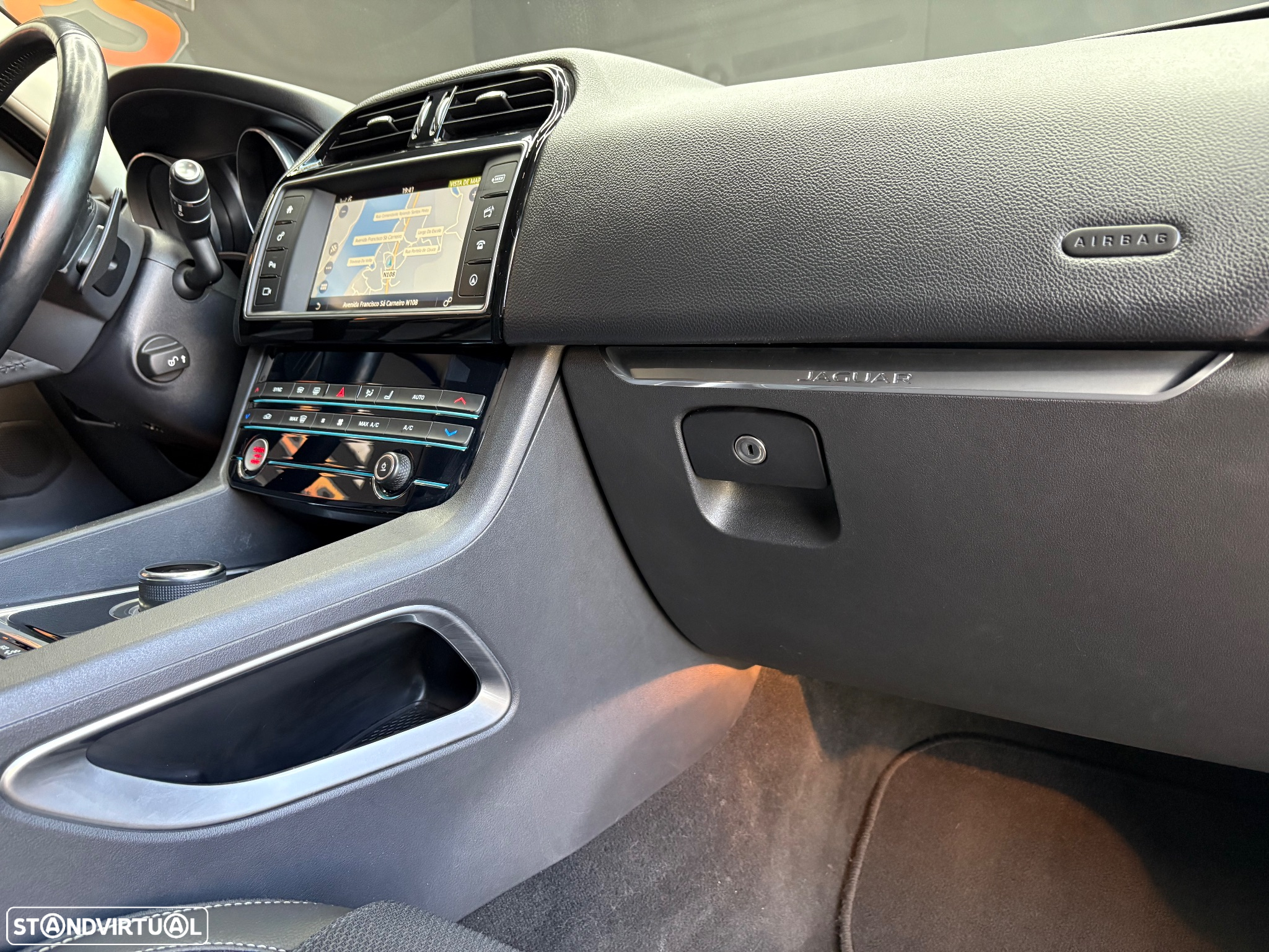 Jaguar F-Pace 20d Aut. R-Sport - 14