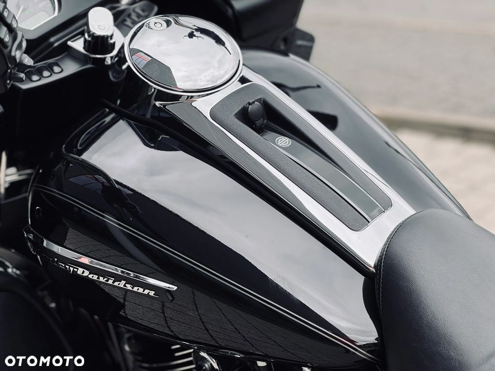 Harley-Davidson Touring Road Glide - 15