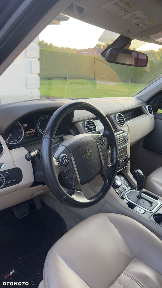Land Rover Discovery 3.0D V6 SE - 23