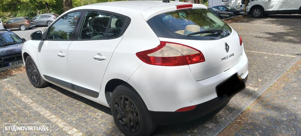 Renault Mégane 1.5 dCi Dynamique - 6