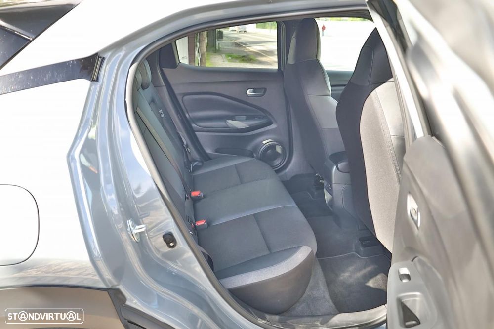 Nissan Juke 1.0 DIG-T N-Connecta NAV. DCT - 9