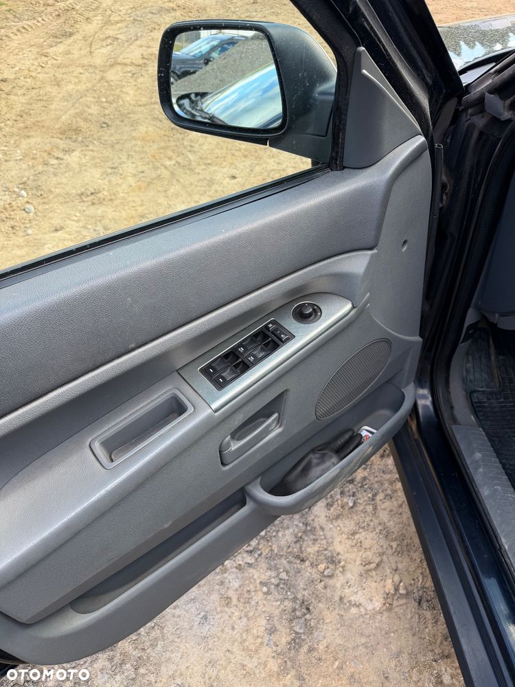 Jeep Grand Cherokee 3.7 4x4 Laredo - 6