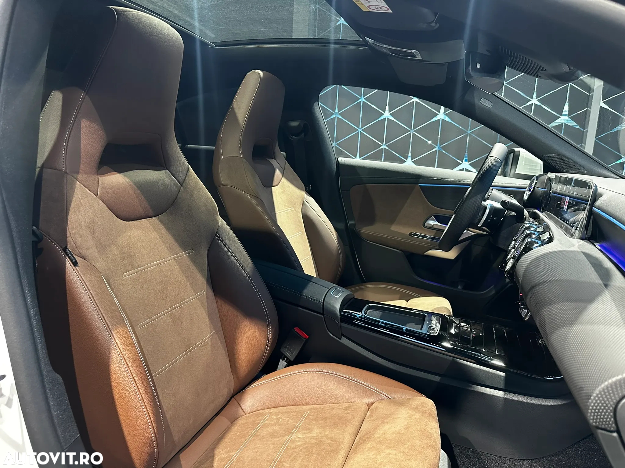Mercedes-Benz CLA 250 e 8G-DCT Edition AMG Line - 11