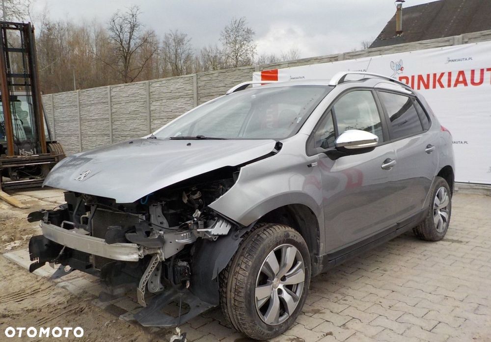 Peugeot 2008 1.2 Pure Tech GPF Style - 10