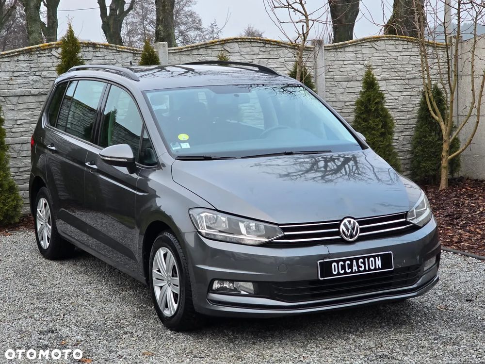 Volkswagen Touran - 1