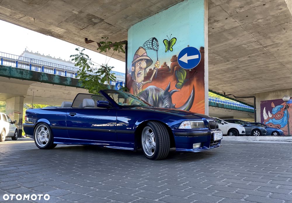 BMW Seria 3 320i - 29