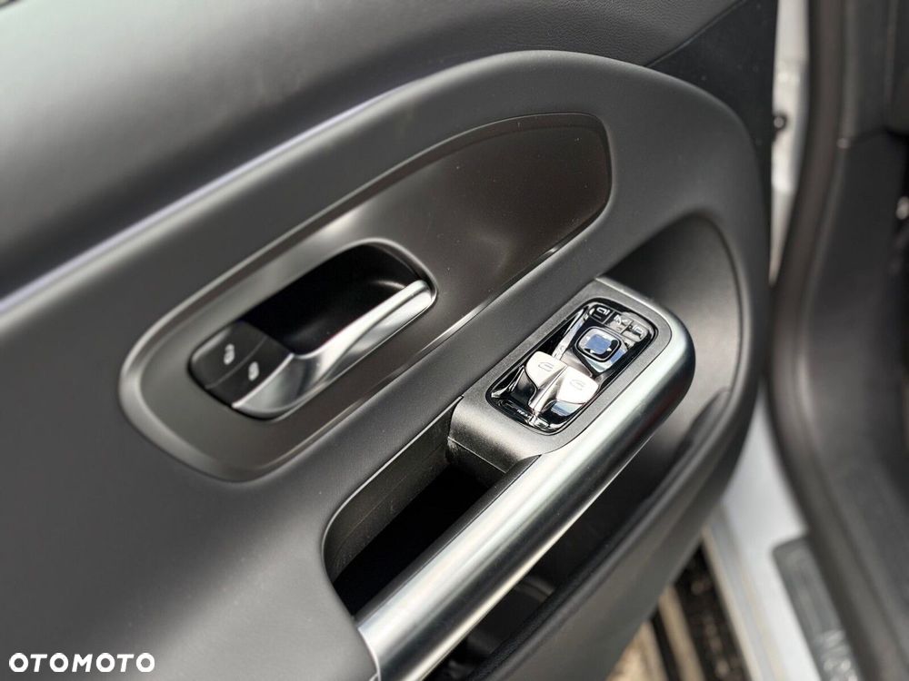 Mercedes-Benz CLA - 9