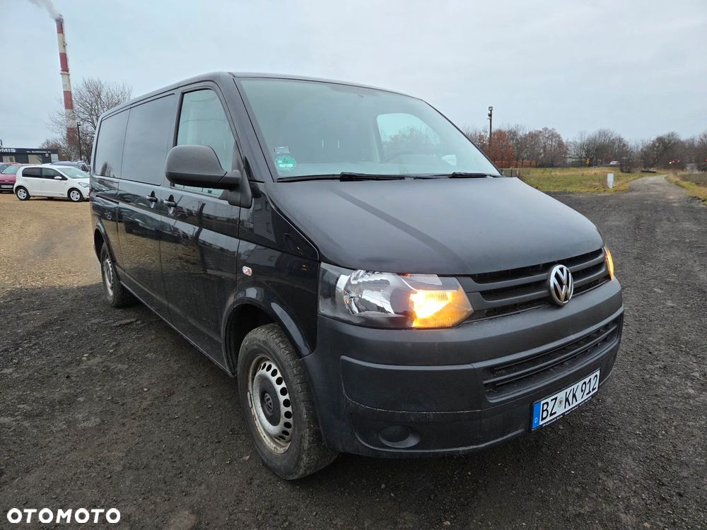 Volkswagen Caravelle - 2