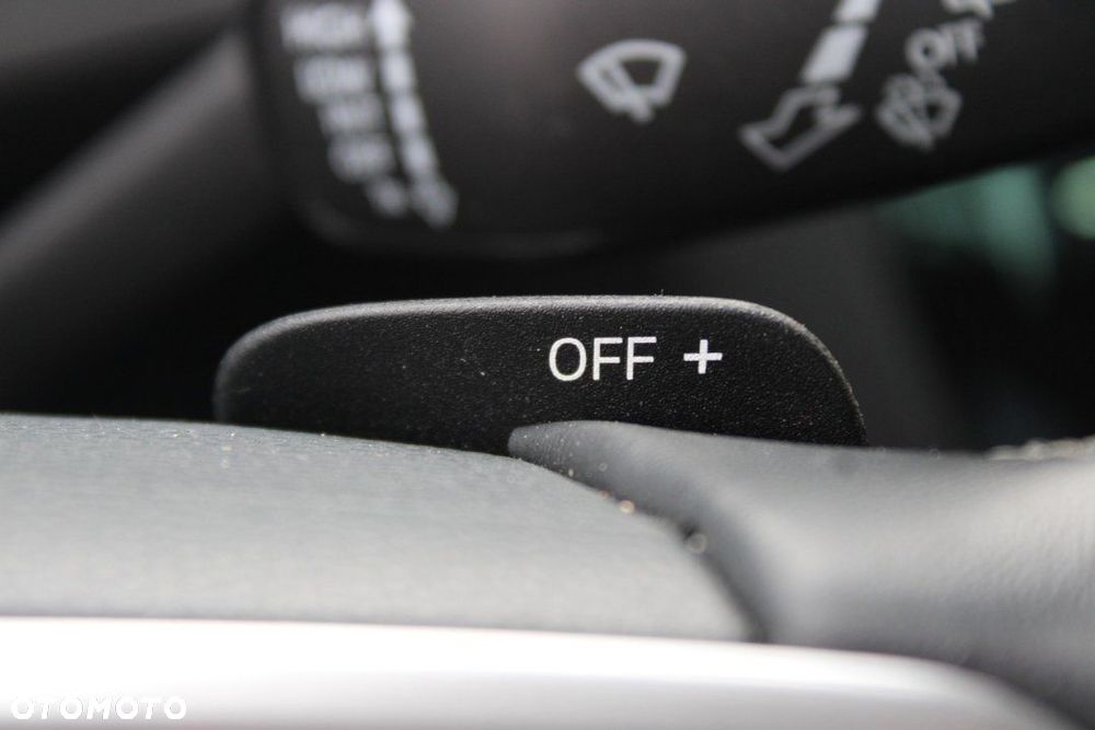 Volkswagen Passat - 30