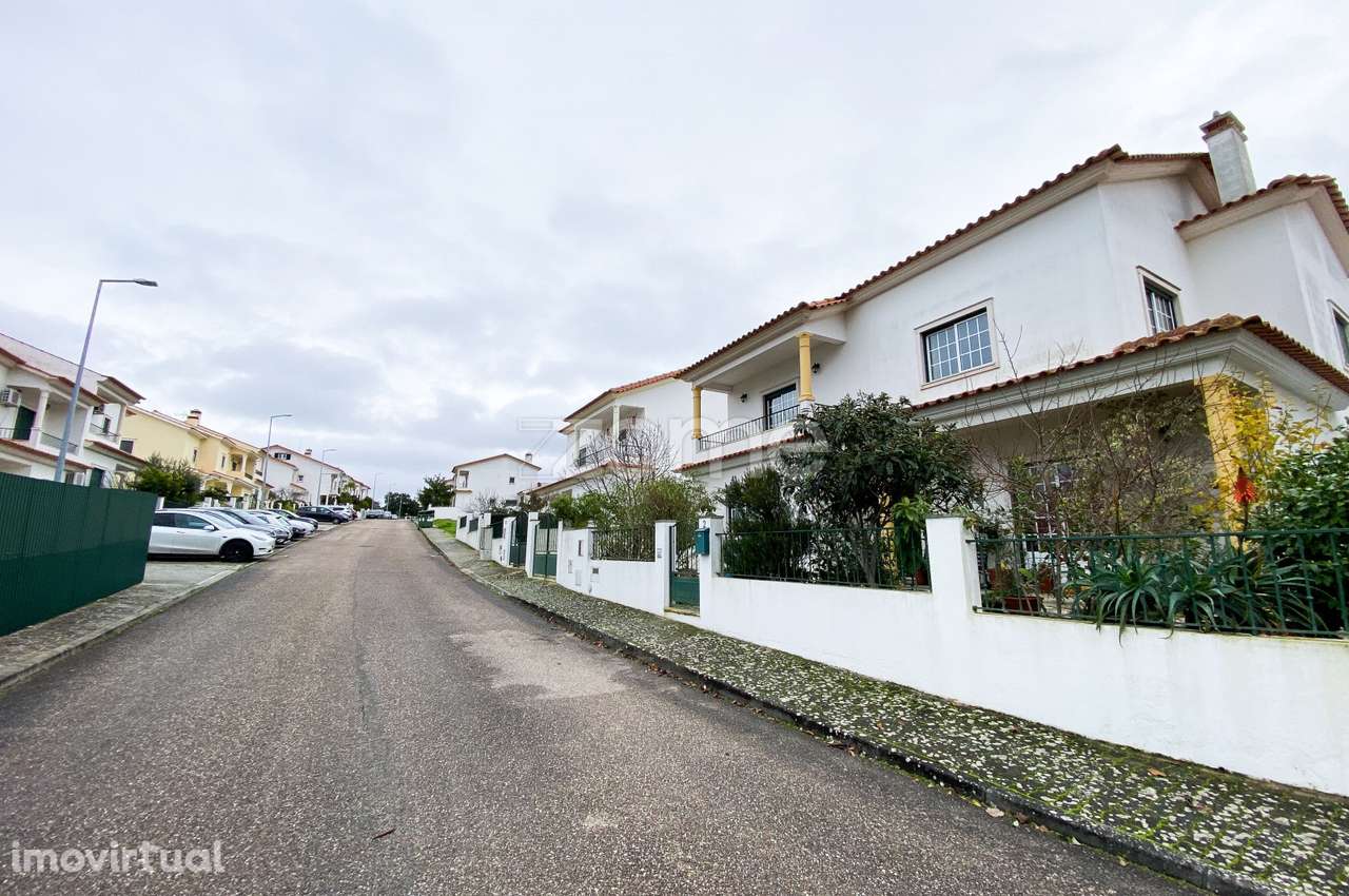 Moradia T4 com Garagem – Chamusca, Santarém - Grande imagem: 3/36