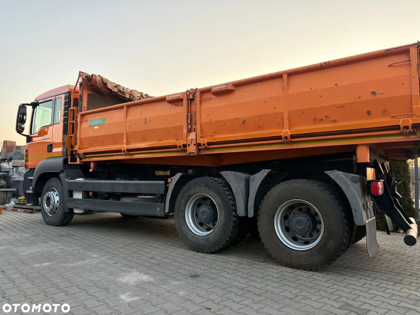 MAN TGS 33.400 / Przebieg jedynie 167.000km!!! / wywrotka / kiper / salon Polska / SKIBICKI / Wywrot 3-stronny / RESOR / 6x4 / MILLER / TGX - 7
