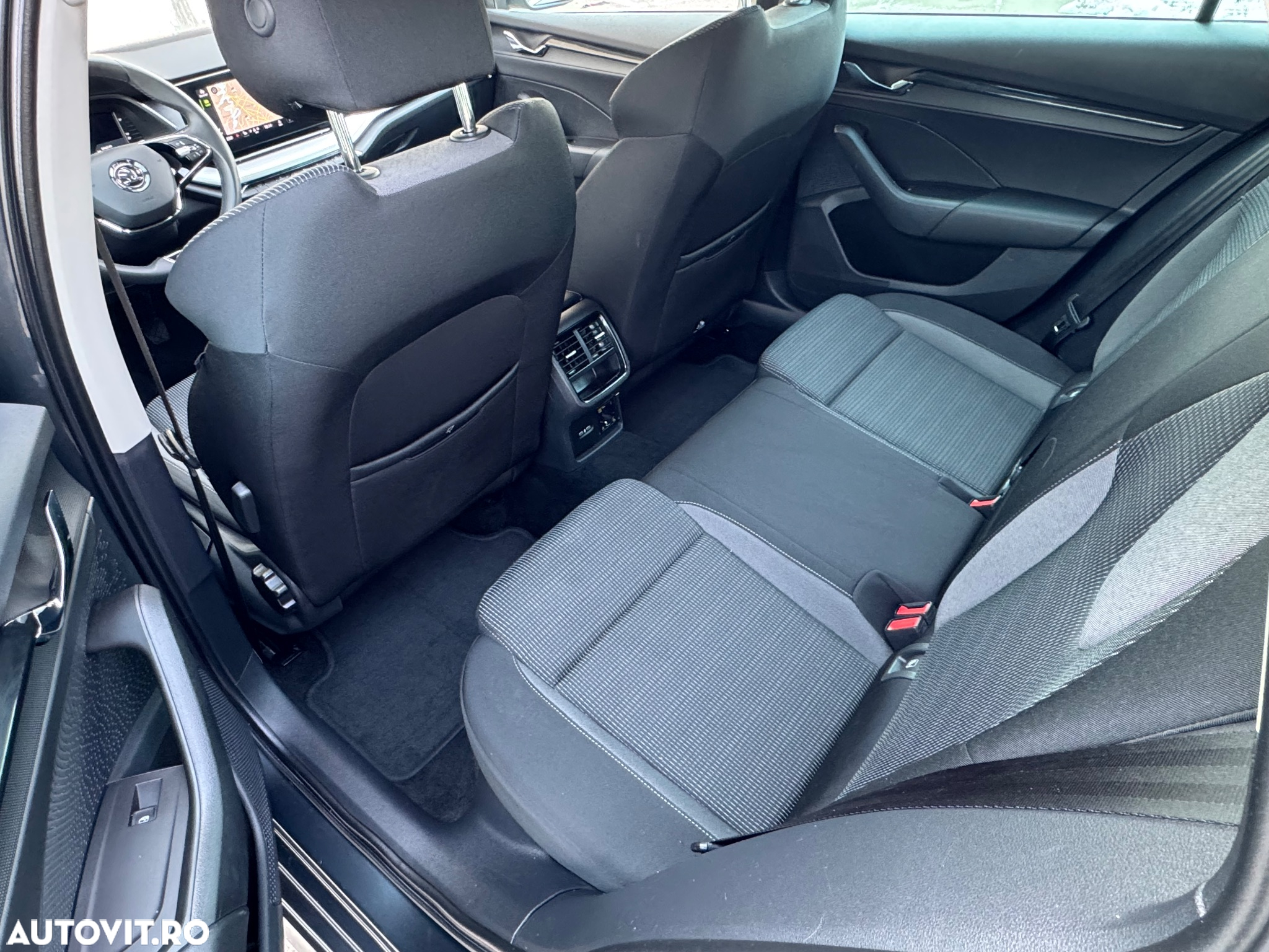 Skoda Octavia 1.5 TSI ACT Ambition - 10