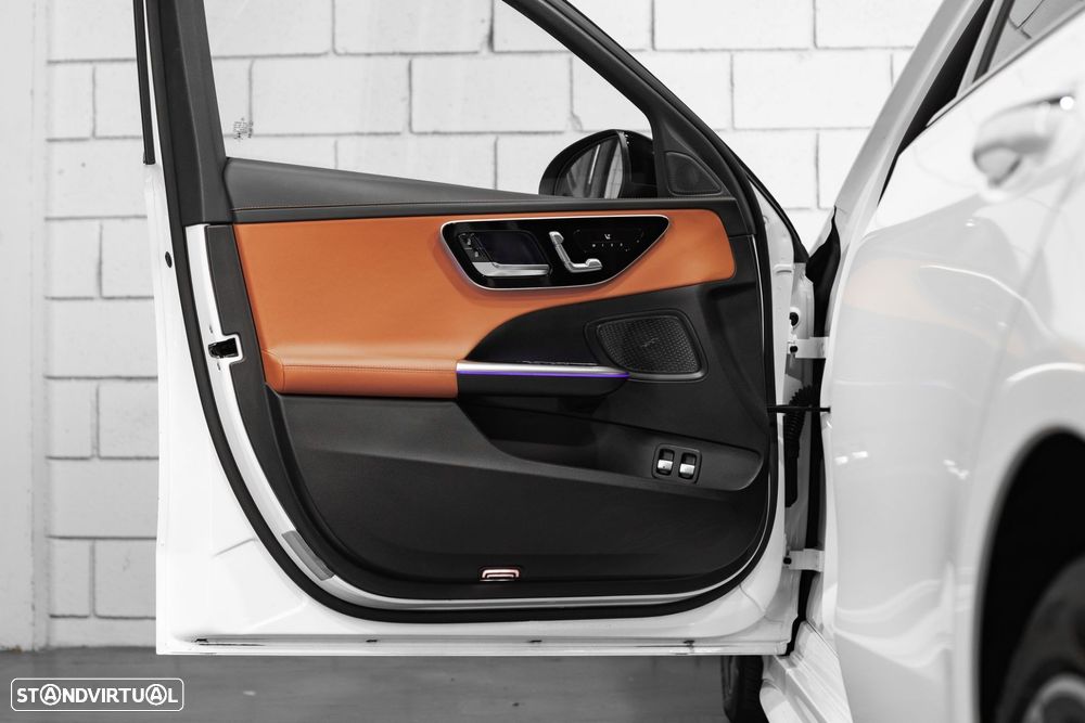 Mercedes-Benz C 300 e 9G-TRONIC AMG Line - 31