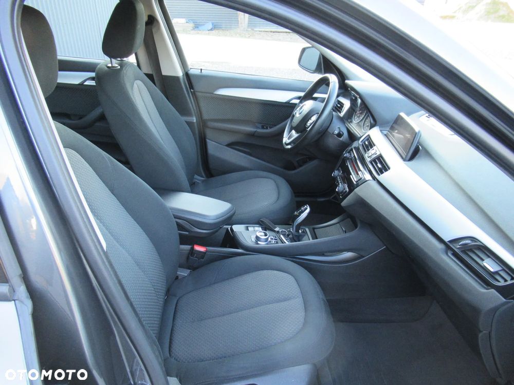BMW X1 sDrive18i GPF - 23