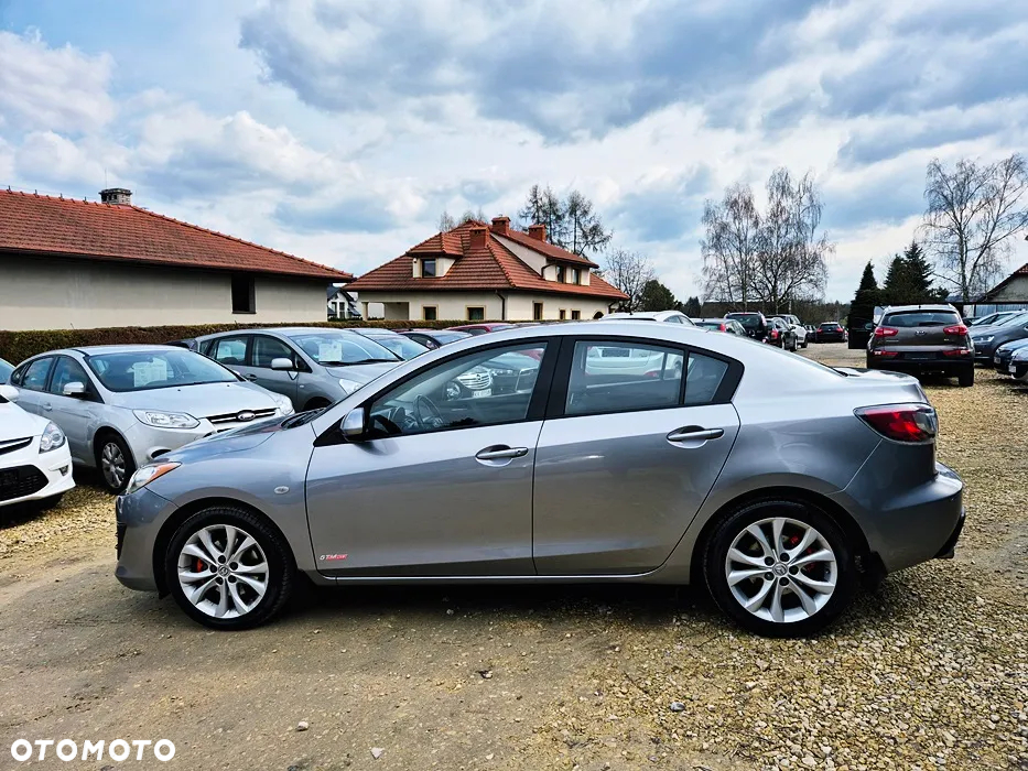 Mazda 3 2.0 Exclusive + - 25