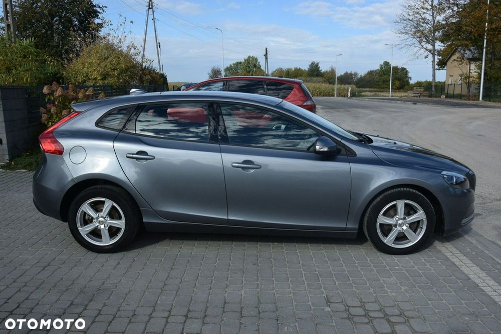 Volvo V40 D2 Kinetic - 13