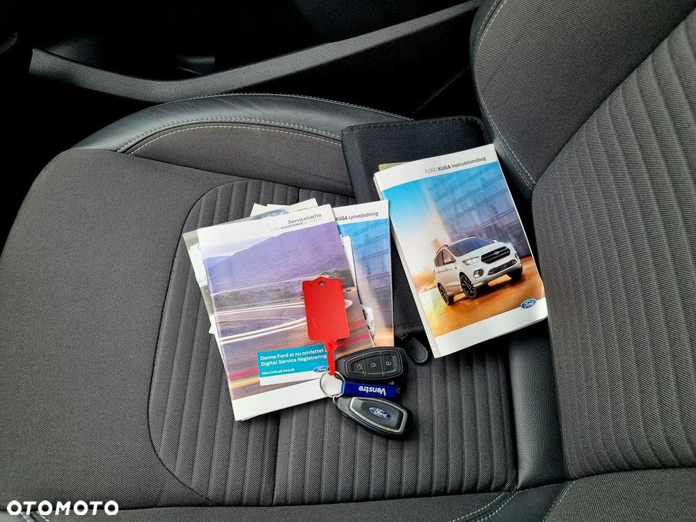 Ford Kuga 2.0 TDCi FWD Titanium - 29