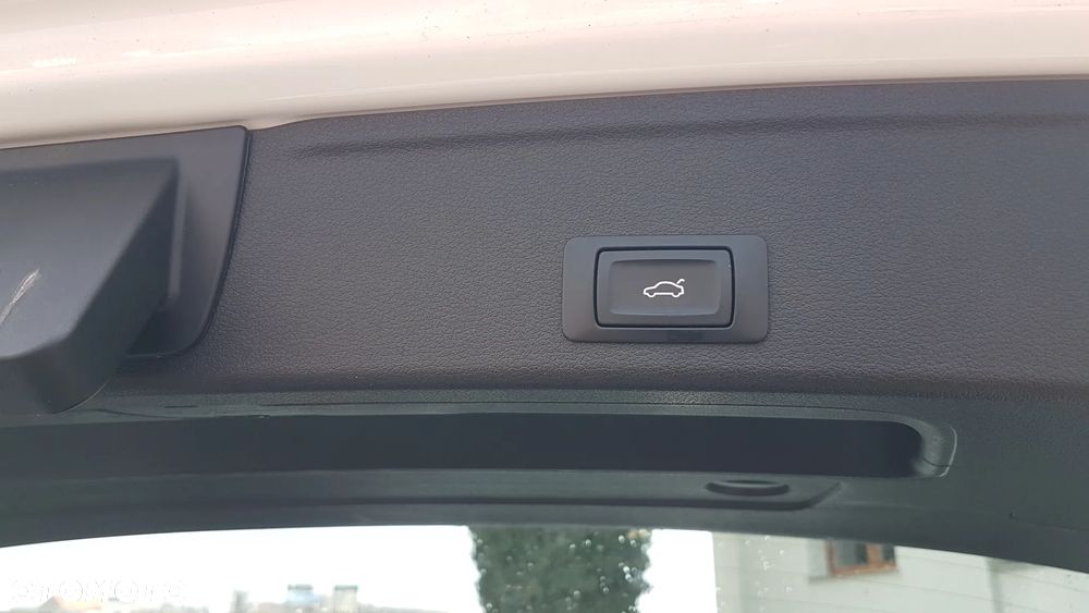 Audi A4 Avant 2.0 TDI - 20