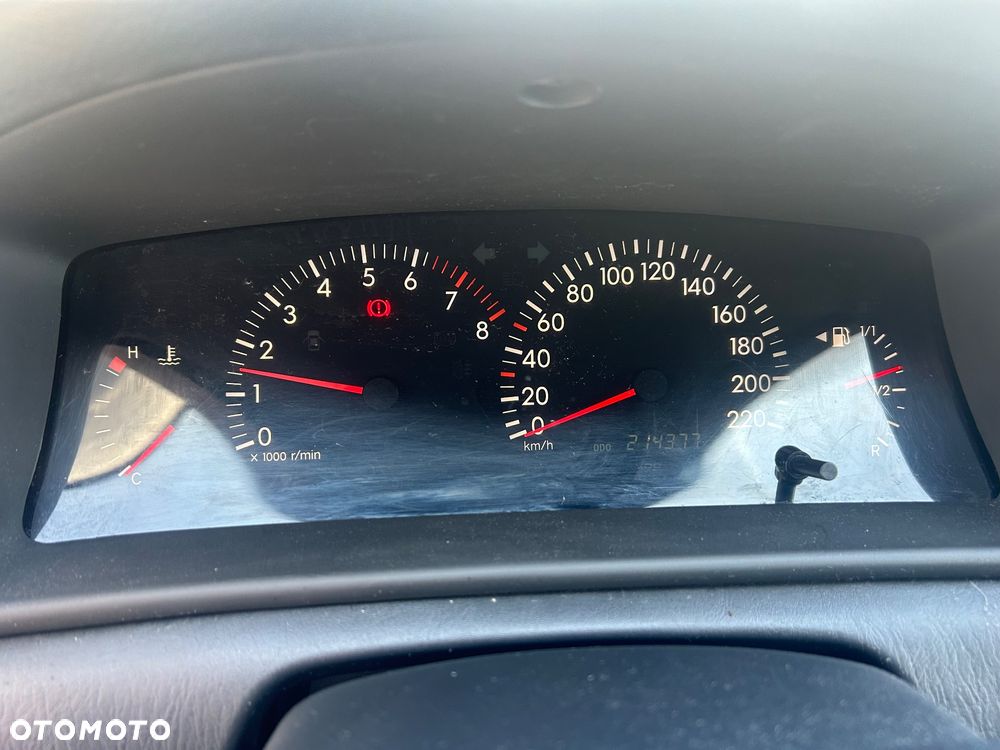 Toyota Corolla 1.6 VVT-i Sol - 6