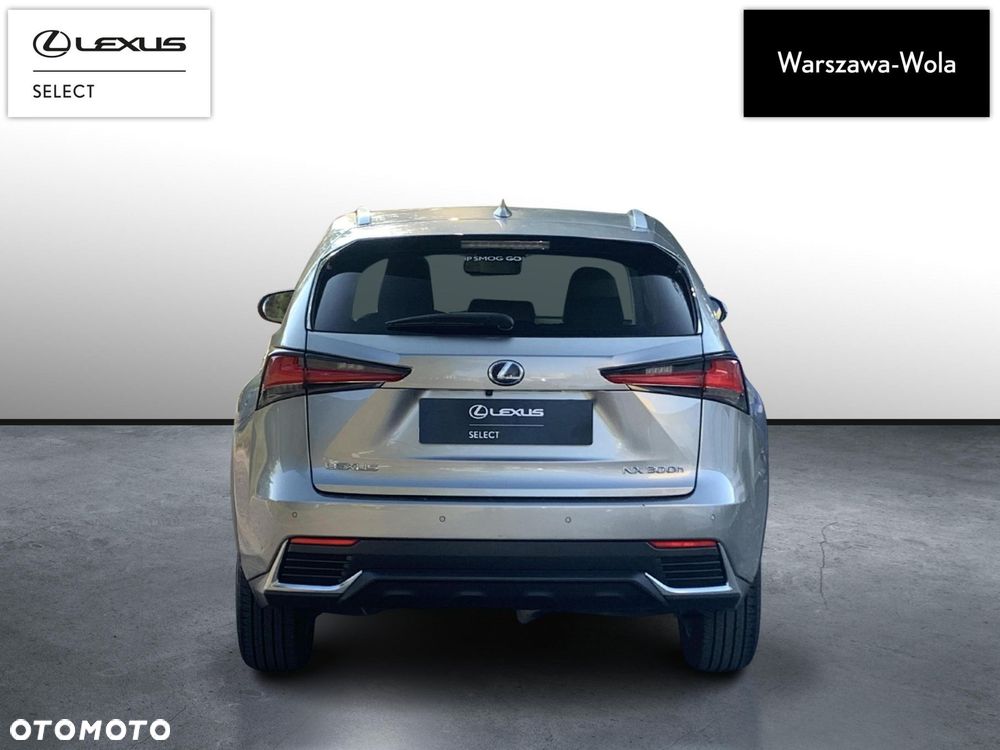 Lexus NX 300h Comfort AWD - 4