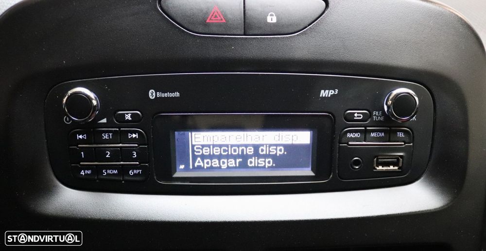 Renault Clio 1.2 16V Confort - 15