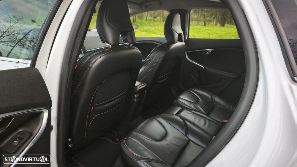 Volvo V40 2.0 D2 Volvo Ocean Race - 17