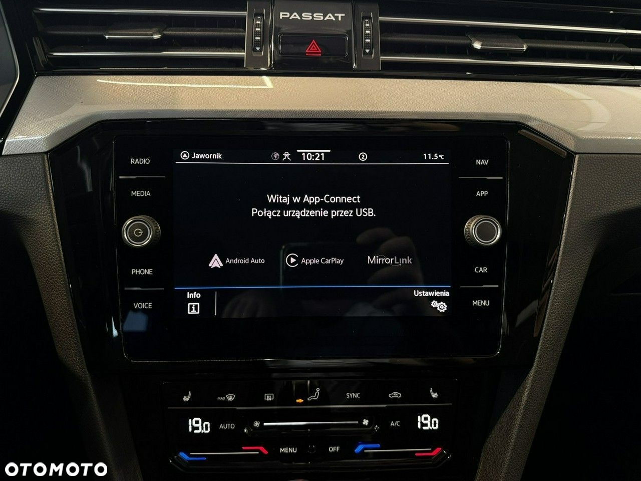 Volkswagen Passat - 18