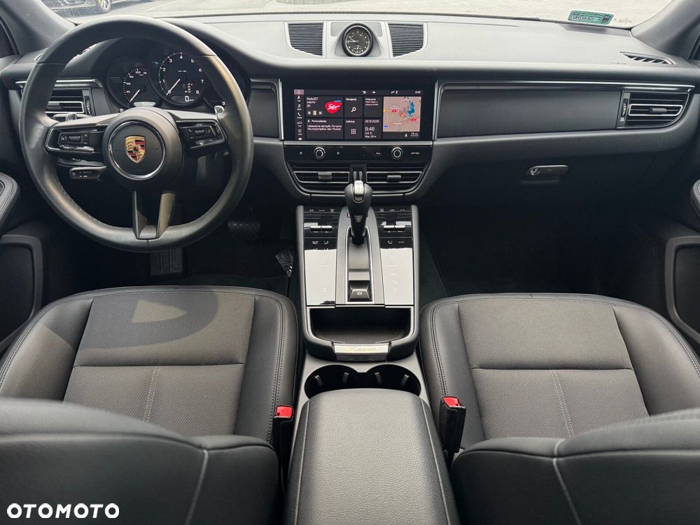 Porsche Macan Standard - 12