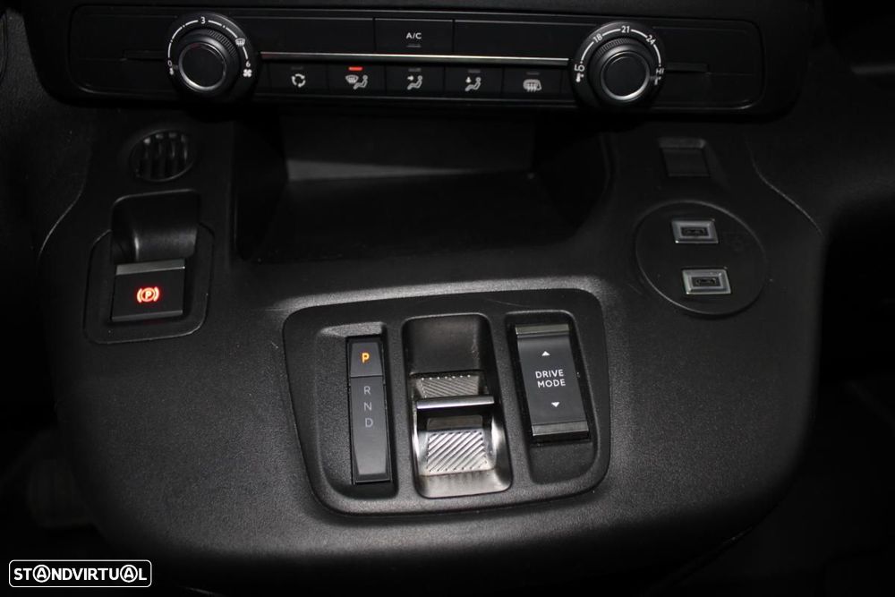 Opel Combo 54kWh Tam M 136cv - 19