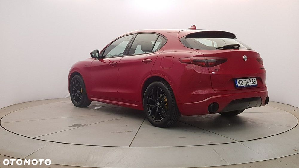 Alfa Romeo Stelvio - 5