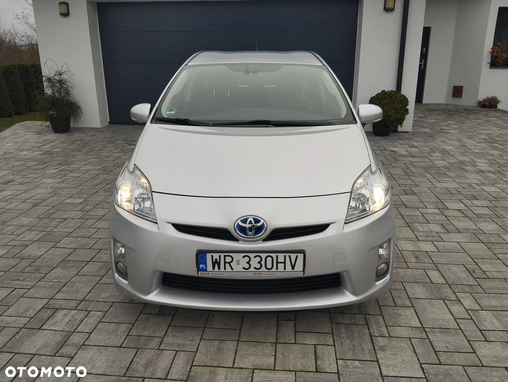 Toyota Prius (Hybrid) Comfort - 2