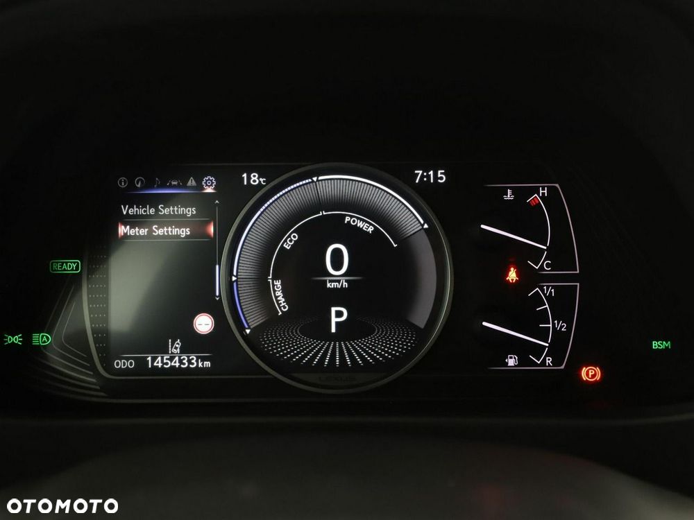 Lexus UX 250h - 23