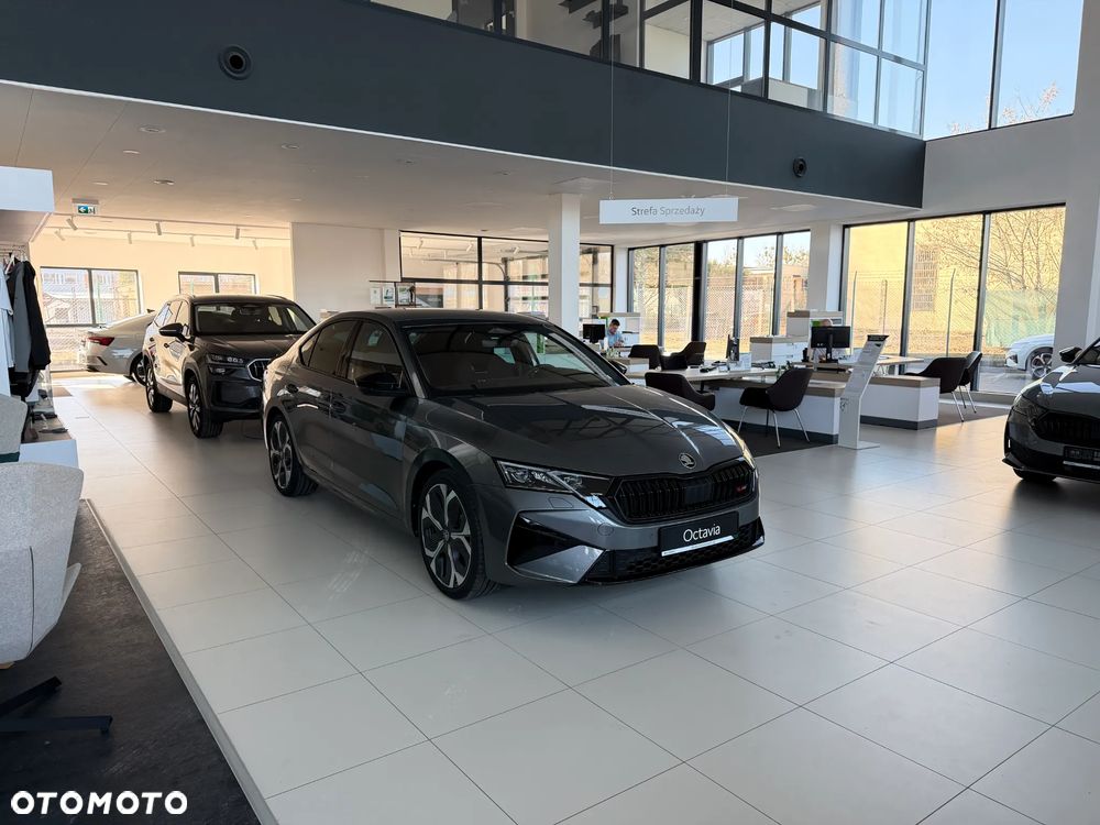 Skoda Octavia 2.0 TSI RS DSG - 2