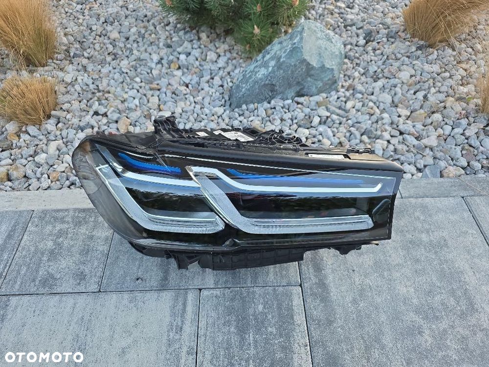 BMW 5 G30 G31 M5 F90 LIFT LCI Lampa prawa przód Full Led Laser 9850588-05 - 2