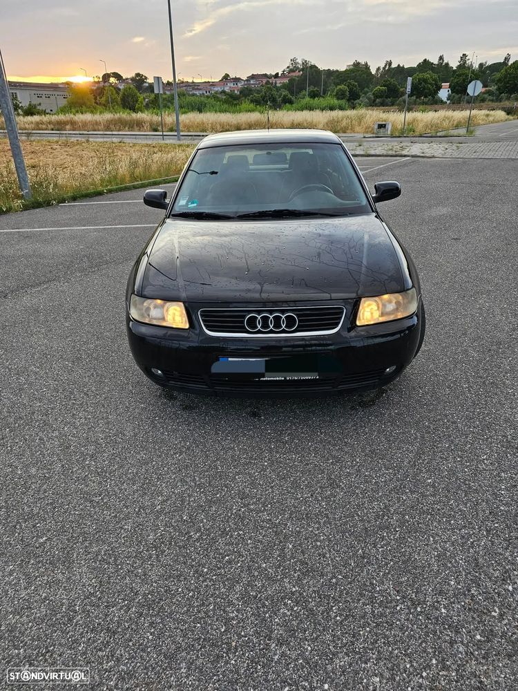 Audi A3 1.6 Ambiente - 1